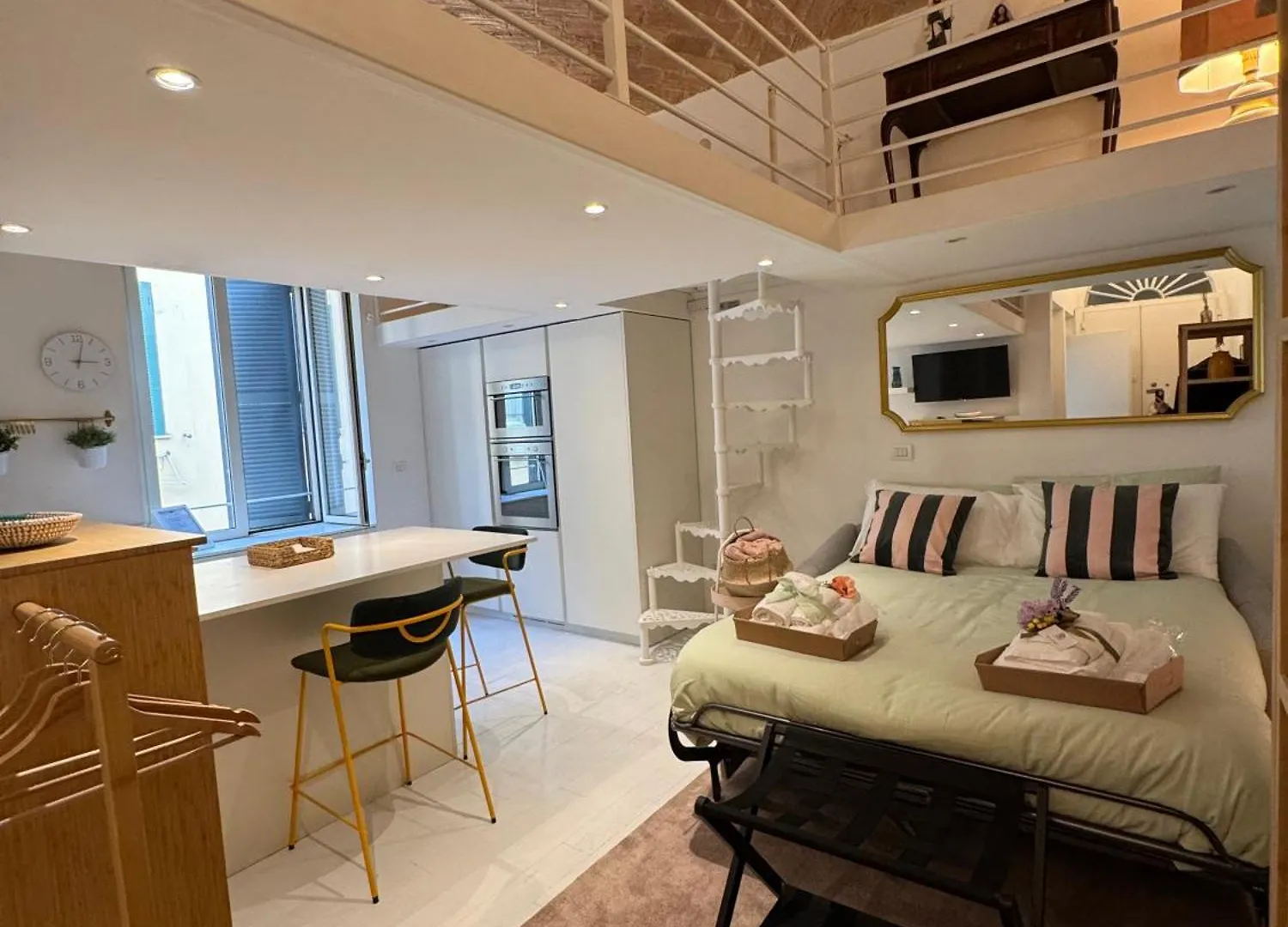 Hestya Domus Apartment Rome 0*,  Italy